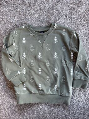 Trilogy Green Christmas Tree Sweater